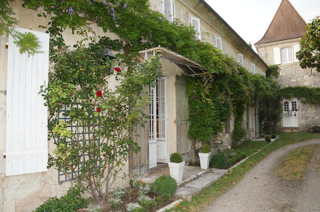 Bed and Breakfast Chateau De Puyrigaud Léoville Zewnętrze zdjęcie