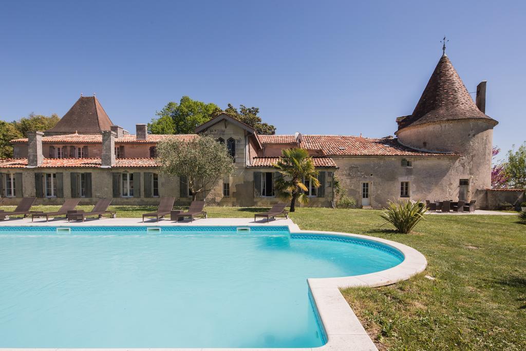 Bed and Breakfast Chateau De Puyrigaud Léoville Zewnętrze zdjęcie